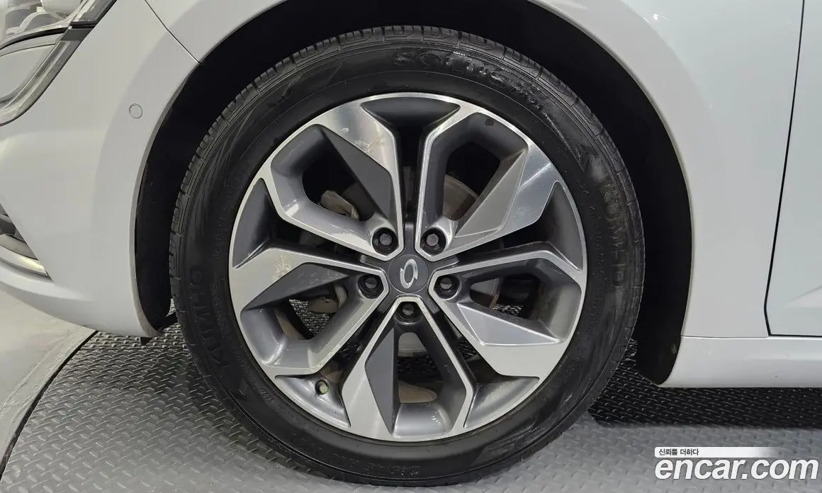 Renault (Samsung) SM6 2018 2.0 автомат (гидро), фото 5 Renault (Samsung) SM6 2018 2.0 автомат (гидро), фото 5