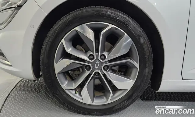 Renault (Samsung) SM6 2018 2.0 автомат (гидро), миниатюра 5 Renault (Samsung) SM6 2018 2.0 автомат (гидро), миниатюра 5