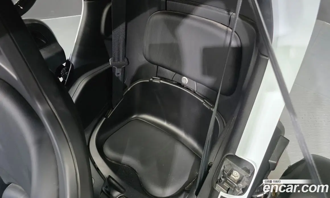 Renault (Samsung) Twizy 2020 0.1 автомат (гидро), фото 16