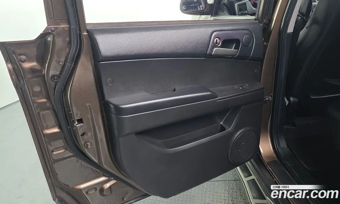 SsangYong Korando 2015 2.0 автомат (гидро), фото 15