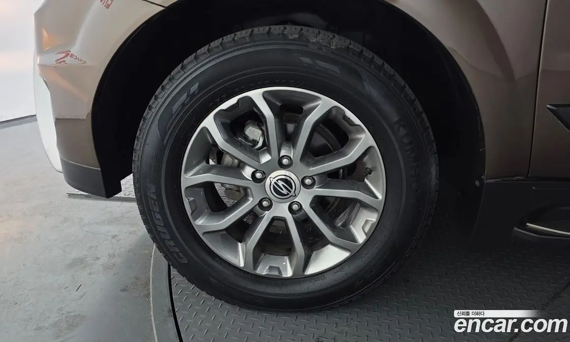 SsangYong Korando 2015 2.0 автомат (гидро), фото 5