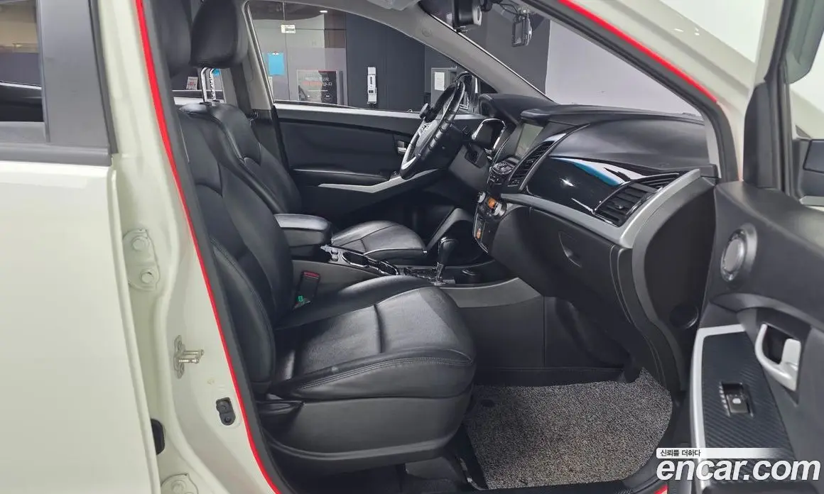 SsangYong Korando 2017 2.2 автомат (гидро), фото 17