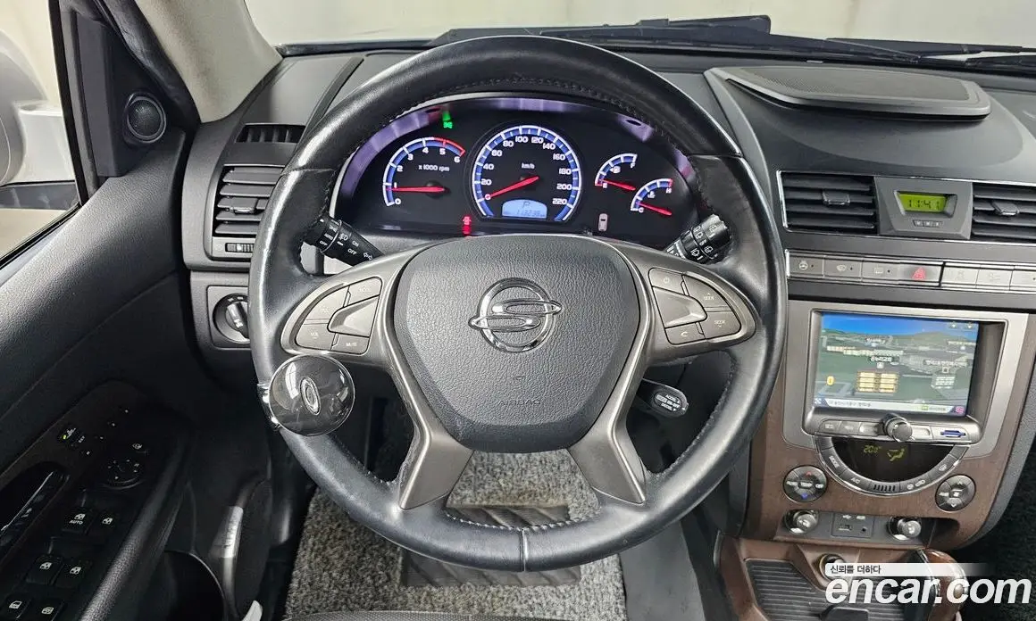 SsangYong Rexton 2015 2.0 автомат (гидро), фото 18