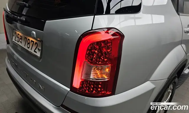 SsangYong Rexton 2015 2.0 автомат (гидро), миниатюра 9