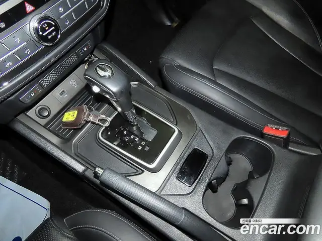 SsangYong Rexton 2019 2.2 автомат (гидро), миниатюра 12