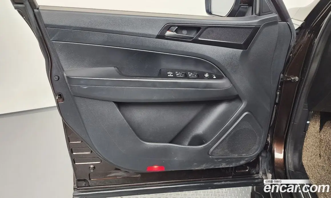 SsangYong Rexton 2019 2.2 автомат (гидро), фото 14