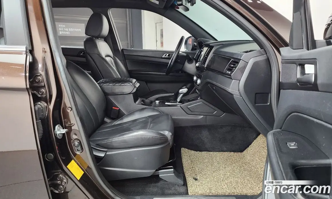 SsangYong Rexton 2019 2.2 автомат (гидро), фото 16