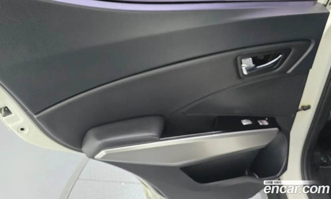 SsangYong TIBOLI 2015 1.6 автомат (гидро), фото 15