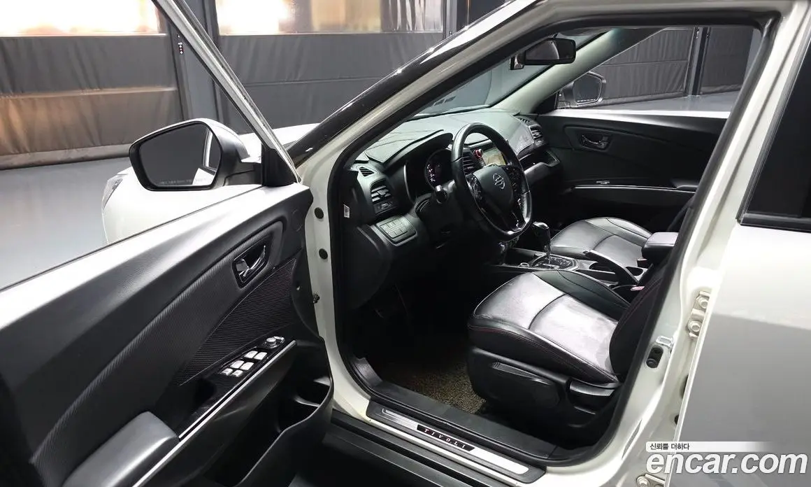 SsangYong TIBOLI 2017 1.6 автомат (гидро), фото 13
