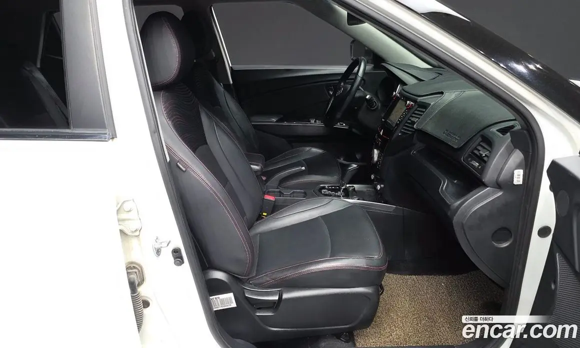SsangYong TIBOLI 2017 1.6 автомат (гидро), фото 17