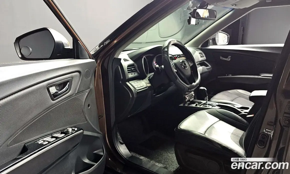 SsangYong TIBOLI 2017 1.6 автомат (гидро), фото 13