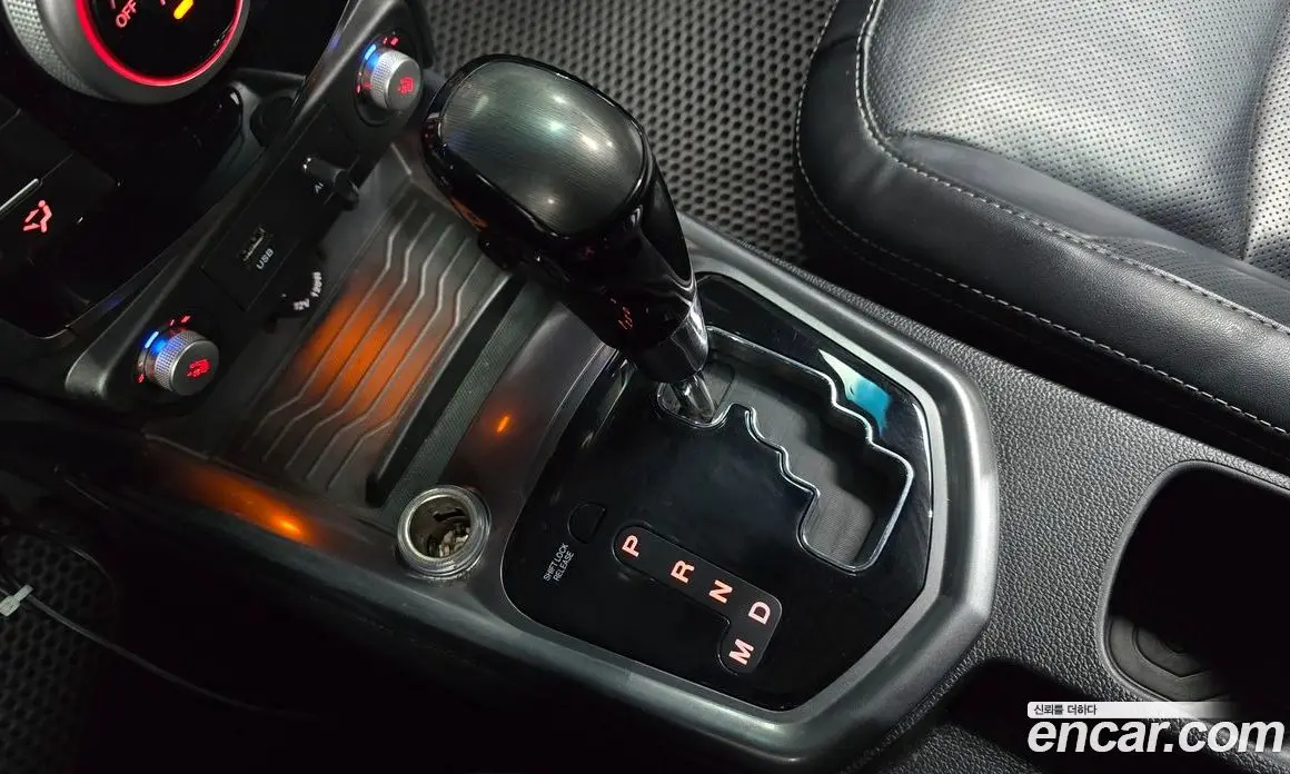 SsangYong TIBOLI 2018 1.6 автомат (гидро), фото 12