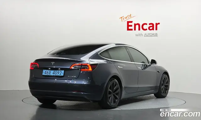 Tesla Model 3, 2020, 124 388 км