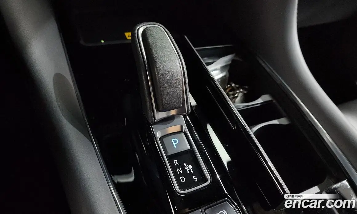Toyota Alphard 2024 2.5 автомат (гидро), фото 12 Toyota Alphard 2024 2.5 автомат (гидро), фото 12