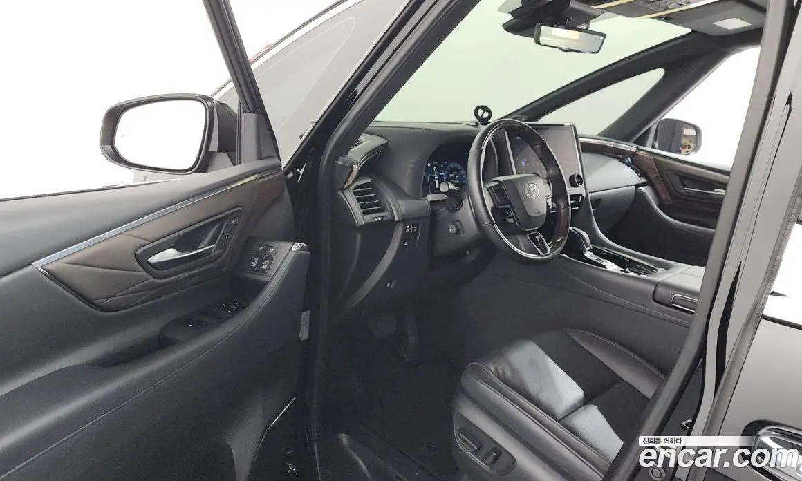 Toyota Alphard 2024 2.5 автомат (гидро), фото 13 Toyota Alphard 2024 2.5 автомат (гидро), фото 13