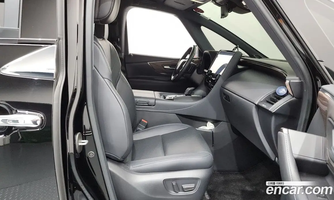 Toyota Alphard 2024 2.5 автомат (гидро), фото 16 Toyota Alphard 2024 2.5 автомат (гидро), фото 16
