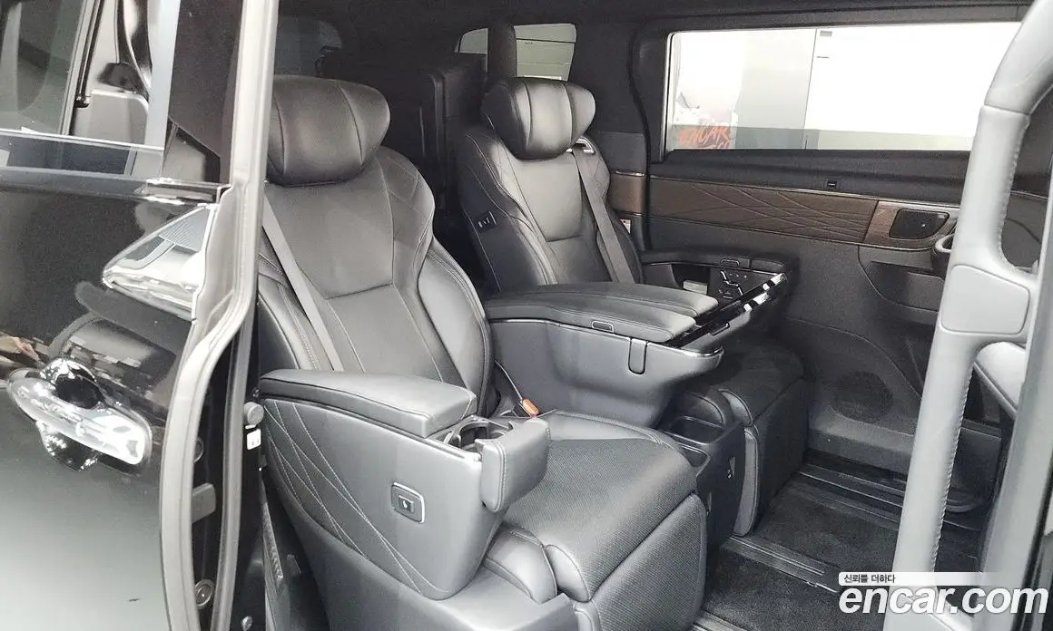 Toyota Alphard 2024 2.5 автомат (гидро), фото 17 Toyota Alphard 2024 2.5 автомат (гидро), фото 17