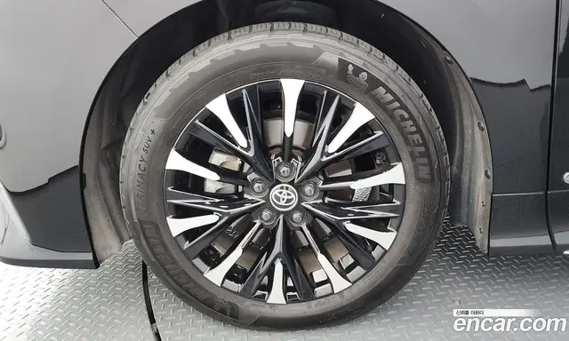 Toyota Alphard 2024 2.5 автомат (гидро), миниатюра 5 Toyota Alphard 2024 2.5 автомат (гидро), миниатюра 5