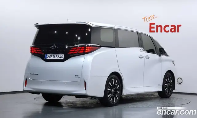 Toyota Alphard 2024 2.5 автомат (гидро), миниатюра 2