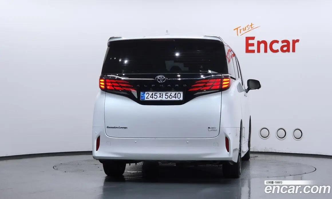 Toyota Alphard 2024 2.5 автомат (гидро), фото 4