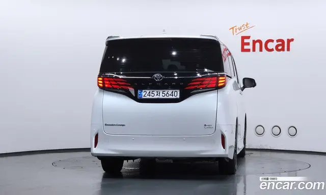 Toyota Alphard 2024 2.5 автомат (гидро), миниатюра 4