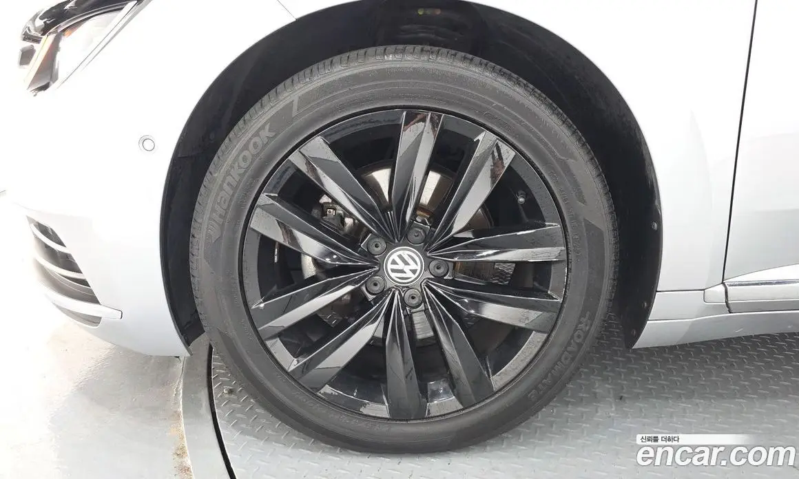 Volkswagen Arteon 2019 2.0 автомат (гидро), фото 4