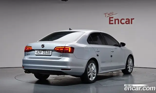 Volkswagen Jetta, 2015, 67 824 км