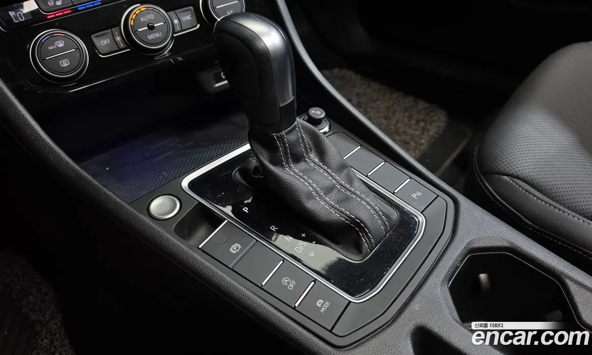 Volkswagen Jetta 2021 1.4 автомат (гидро), фото 11