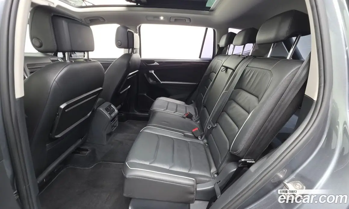 Volkswagen Tiguan 2018 2.0 автомат (гидро), фото 18
