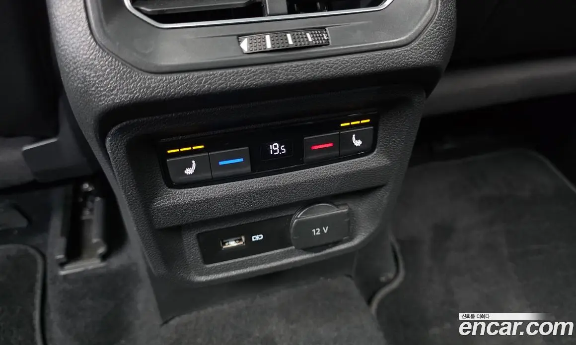 Volkswagen Tiguan 2018 2.0 автомат (гидро), фото 19