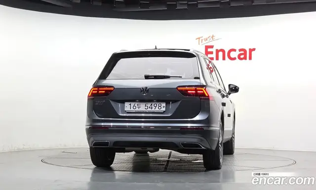 Volkswagen Tiguan 2018 2.0 автомат (гидро), миниатюра 4