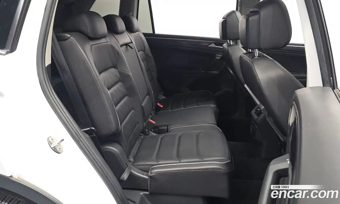Volkswagen Tiguan 2020 2.0 автомат (гидро), фото 17 Volkswagen Tiguan 2020 2.0 автомат (гидро), фото 17