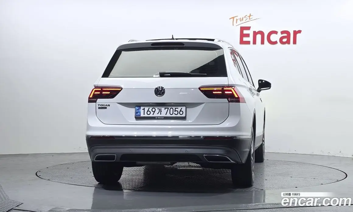 Volkswagen Tiguan 2020 2.0 автомат (гидро), фото 4 Volkswagen Tiguan 2020 2.0 автомат (гидро), фото 4
