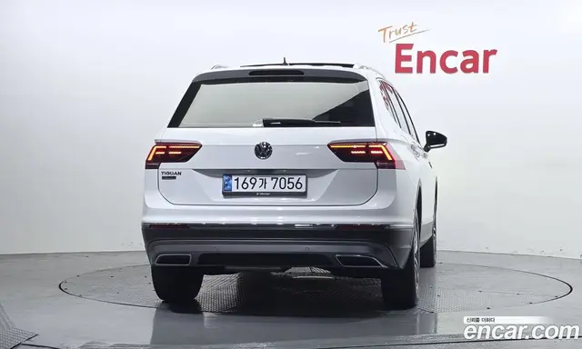 Volkswagen Tiguan 2020 2.0 автомат (гидро), миниатюра 4 Volkswagen Tiguan 2020 2.0 автомат (гидро), миниатюра 4