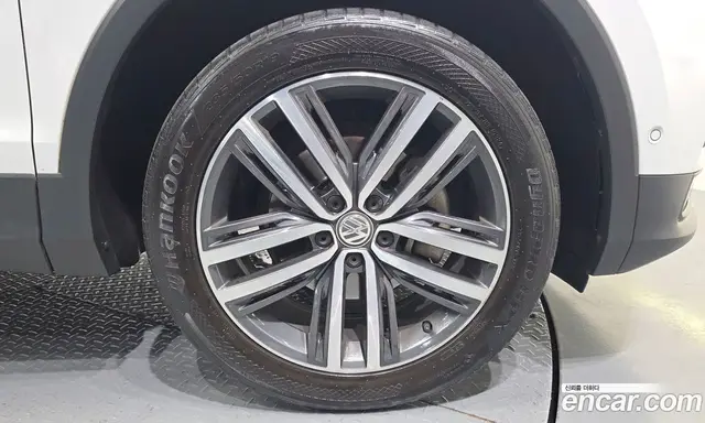 Volkswagen Tiguan 2020 2.0 автомат (гидро), миниатюра 7 Volkswagen Tiguan 2020 2.0 автомат (гидро), миниатюра 7