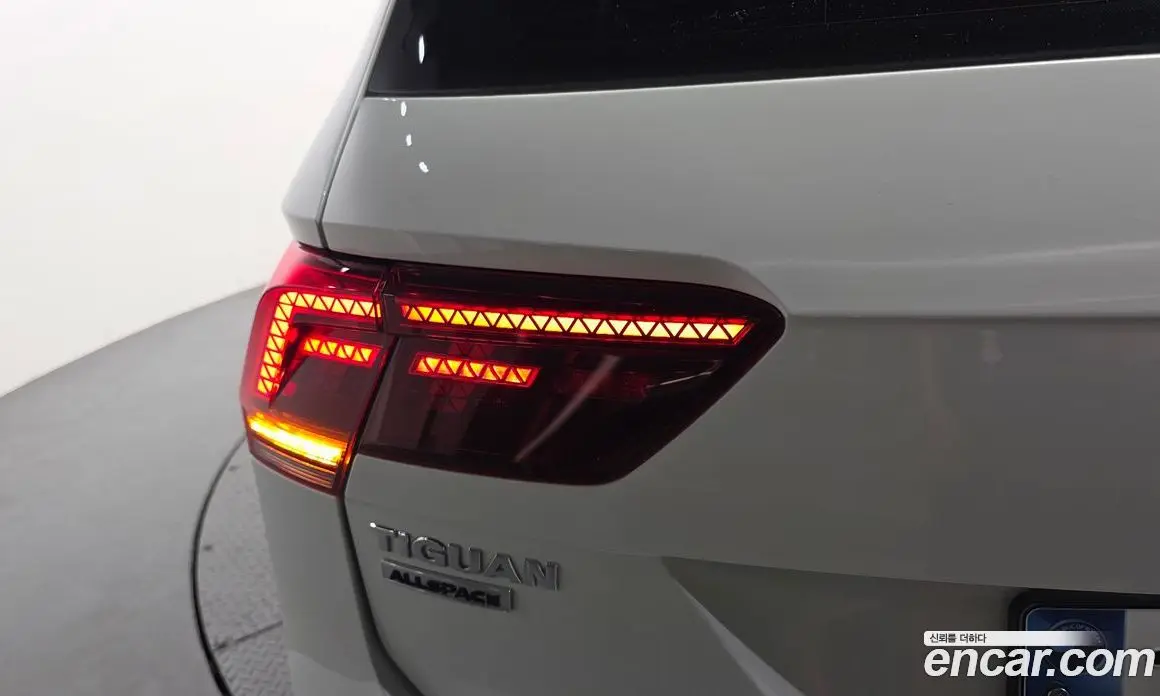 Volkswagen Tiguan 2020 2.0 автомат (гидро), фото 9 Volkswagen Tiguan 2020 2.0 автомат (гидро), фото 9