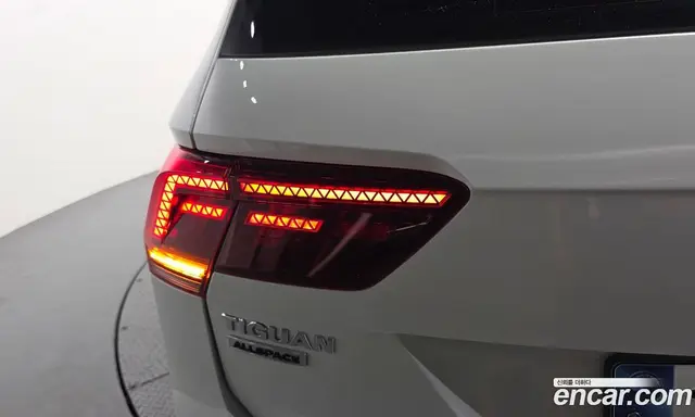 Volkswagen Tiguan 2020 2.0 автомат (гидро), миниатюра 9 Volkswagen Tiguan 2020 2.0 автомат (гидро), миниатюра 9