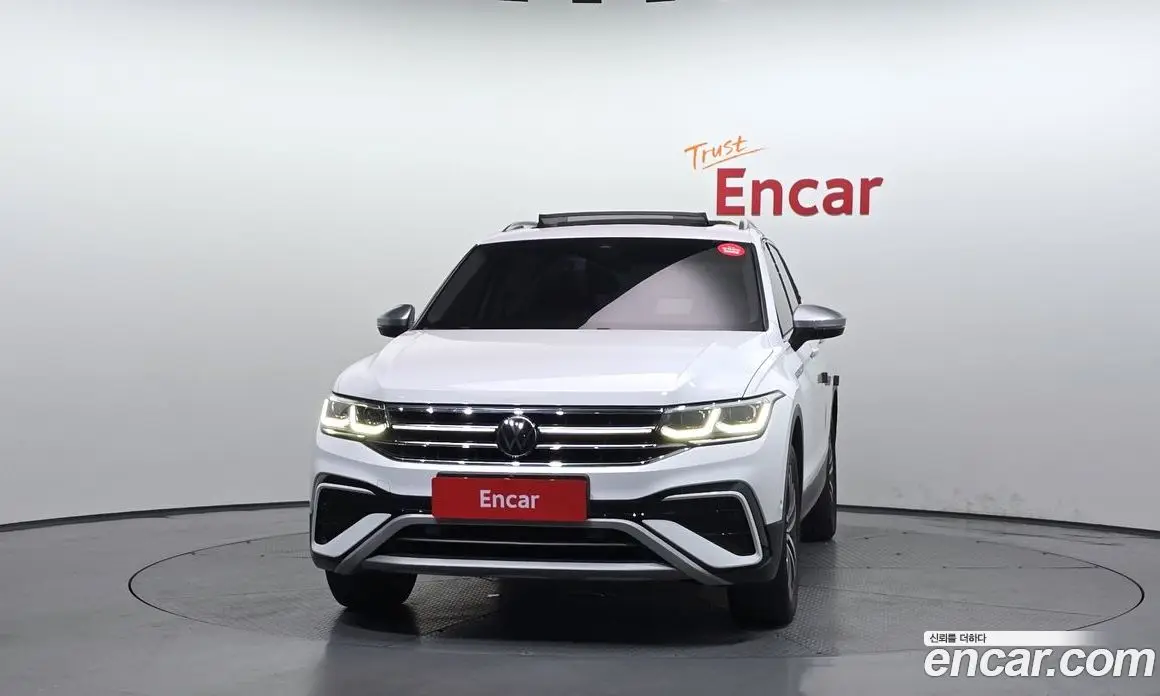 Volkswagen Tiguan 2022 2.0 автомат (гидро), фото 3