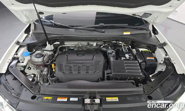 Volkswagen Tiguan 2022 2.0 автомат (гидро), миниатюра 6