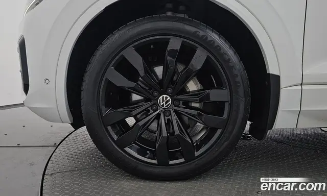 Volkswagen Touareg 2020 3.0 автомат (гидро), миниатюра 4