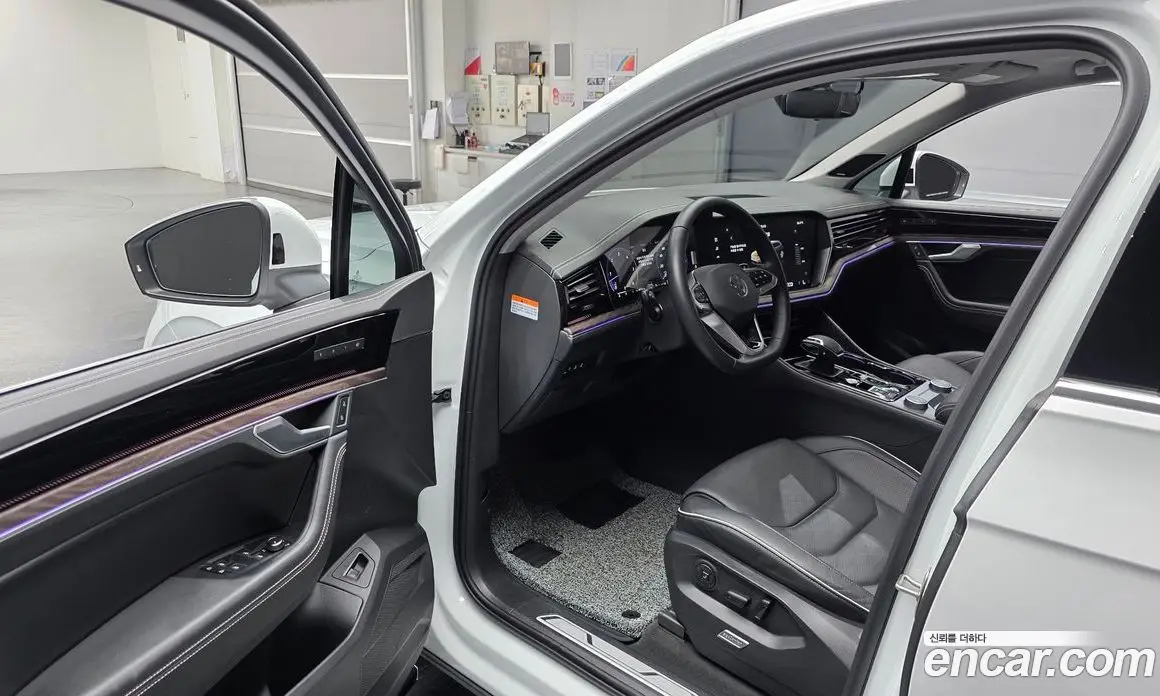 Volkswagen Touareg 2025 3.0 автомат (гидро), фото 13
