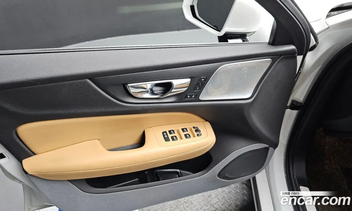 Volvo S60 2020 2.0 автомат (гидро), фото 14 Volvo S60 2020 2.0 автомат (гидро), фото 14