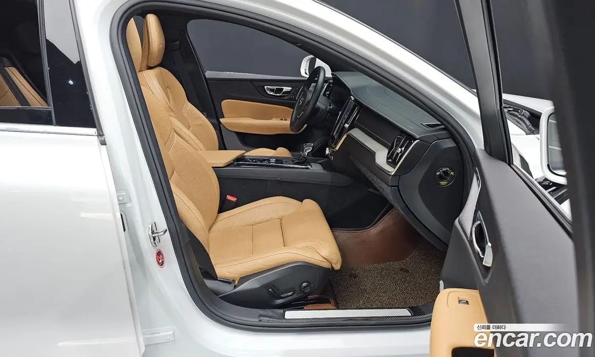 Volvo S60 2020 2.0 автомат (гидро), фото 16 Volvo S60 2020 2.0 автомат (гидро), фото 16
