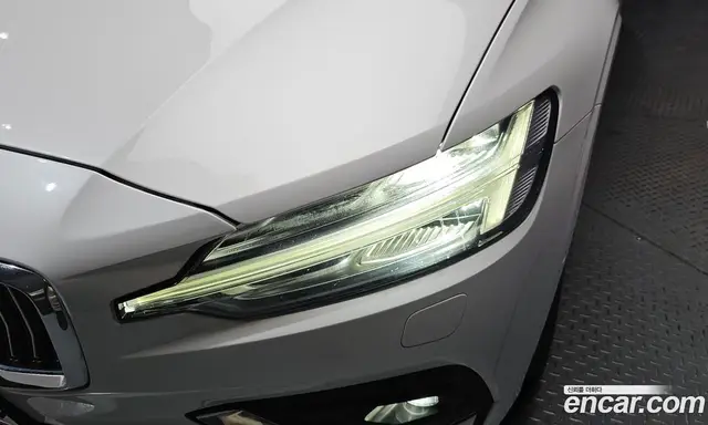 Volvo S60 2020 2.0 автомат (гидро), миниатюра 8 Volvo S60 2020 2.0 автомат (гидро), миниатюра 8