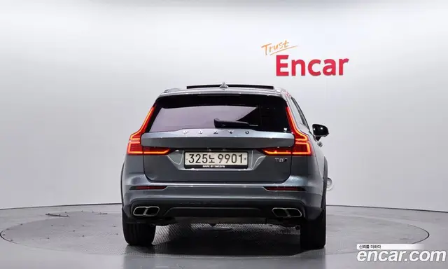 Volvo V60 2020 2.0 автомат (гидро), миниатюра 4 Volvo V60 2020 2.0 автомат (гидро), миниатюра 4