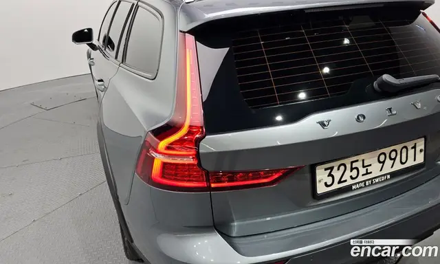Volvo V60 2020 2.0 автомат (гидро), миниатюра 9 Volvo V60 2020 2.0 автомат (гидро), миниатюра 9