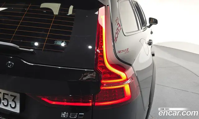 Volvo V60 2023 2.0 автомат (гидро), миниатюра 9