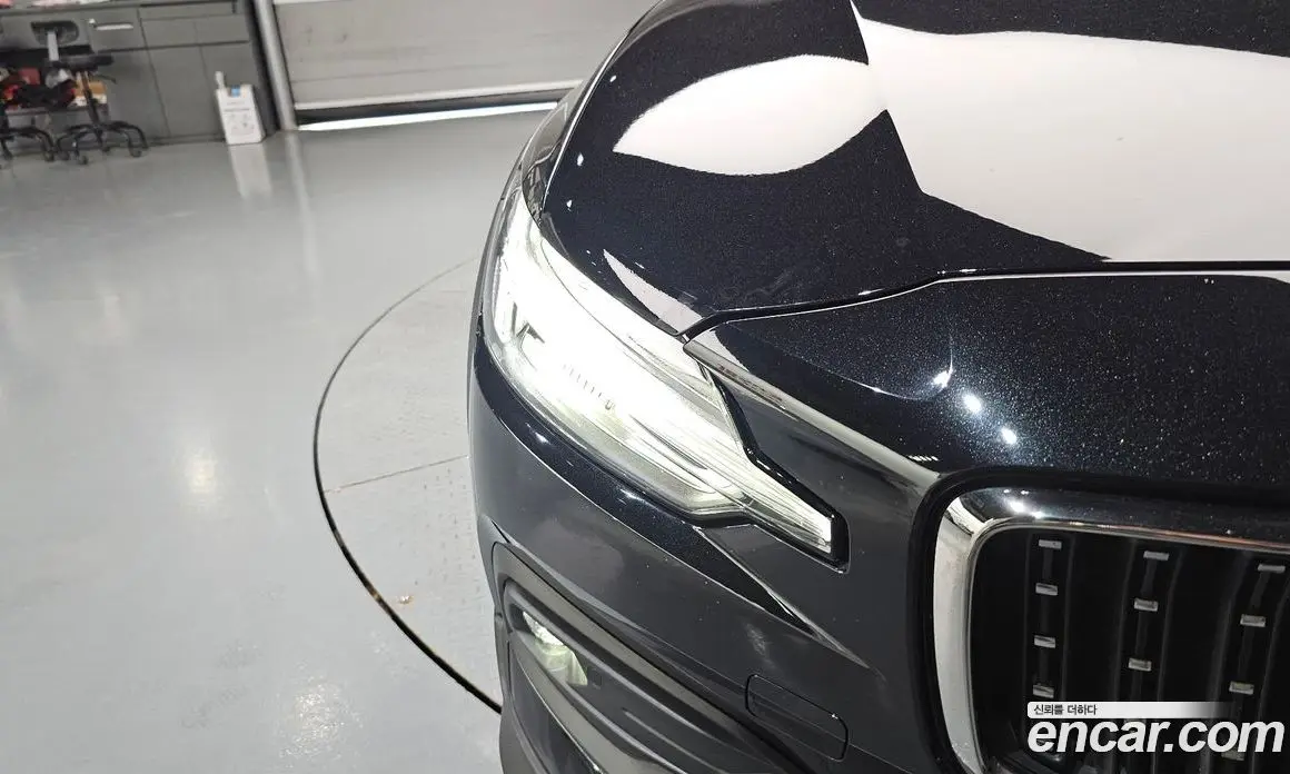 Volvo V60 2025 2.0 автомат (гидро), фото 7