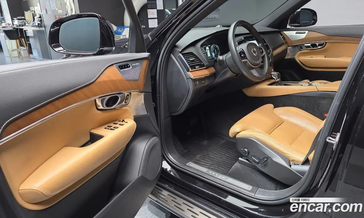 Volvo XC90 2020 2.0 автомат (гидро), фото 13 Volvo XC90 2020 2.0 автомат (гидро), фото 13