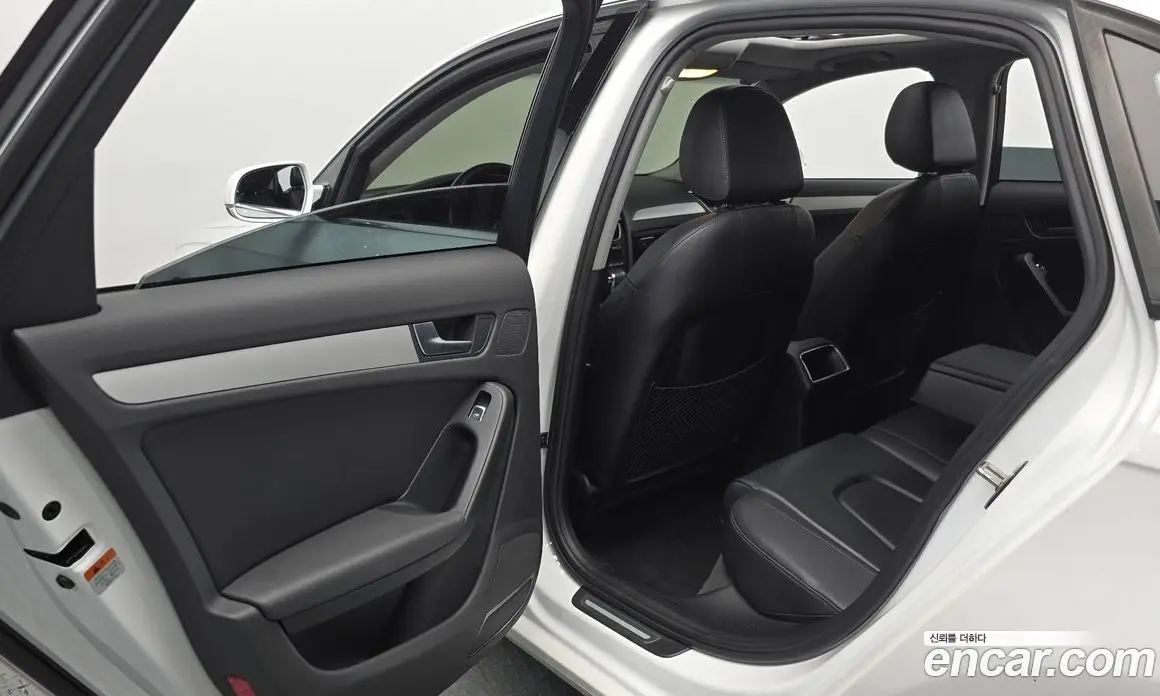 Audi A4 2015 2.0 автомат (гидро), фото 15